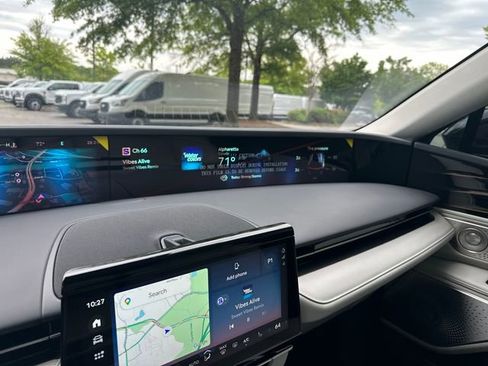 New 2026 Lincoln Nautilus Reserve AWD/4WD image 27