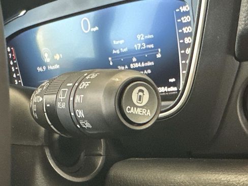 Certified 2025 Honda Pilot Black Edition image 23