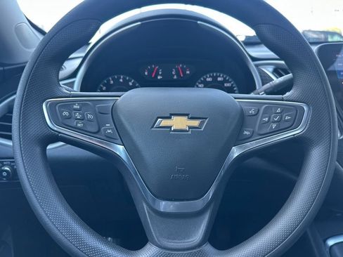 Used 2024 Chevrolet Malibu LT FWD image 24