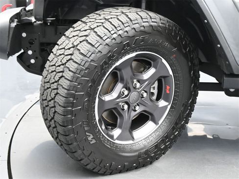 Used 2023 Jeep Gladiator Rubicon w/ Trailer Tow Package image 21