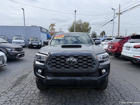 Used 2023 Toyota Tacoma TRD Sport w/ Advanced Technology Package AWD/4WD image 2