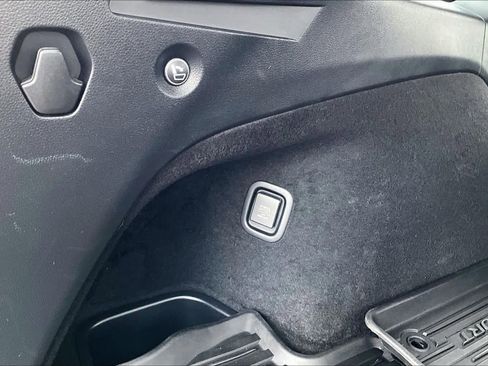 Used 2020 Honda Passport Touring image 32