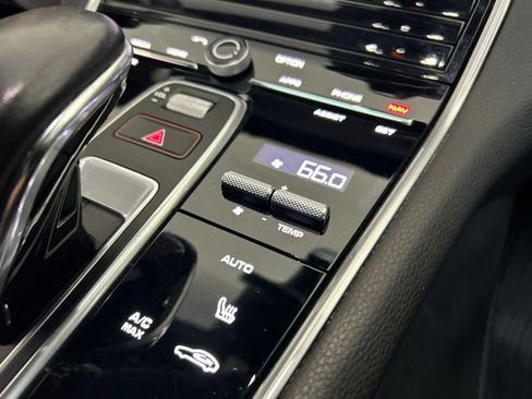 Used 2019 Porsche Panamera 4 AWD/4WD image 44