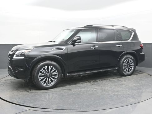 Used 2022 Nissan Armada SL w/ Midnight Edition Package RWD image 4
