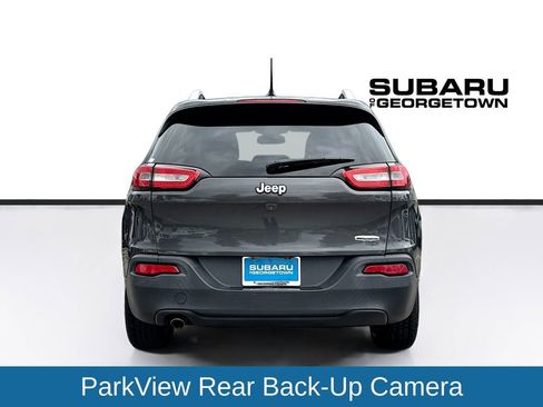 Used 2015 Jeep Cherokee Latitude FWD image 6