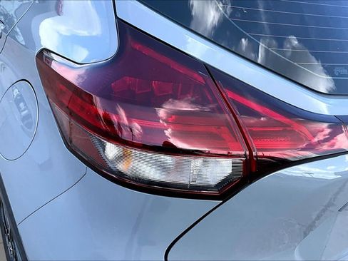 Certified 2023 Nissan Kicks SR FWD image 28
