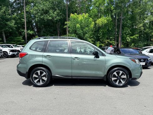 Used 2017 Subaru Forester 2.5i w/ Alloy Wheel Package AWD/4WD image 9