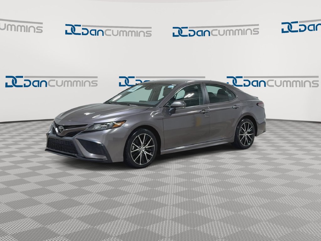 Used 2023 Toyota Camry SE FWD image 4