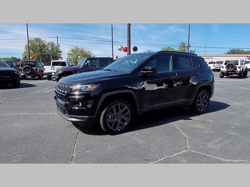 New 2026 Jeep Compass Limited AWD/4WD image 23