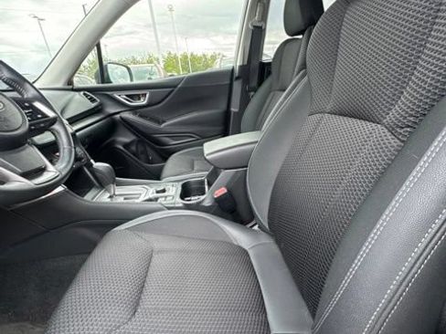 Used 2024 Subaru Forester Premium AWD/4WD image 10