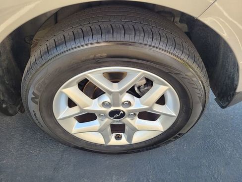 Used 2024 Kia Soul LX w/ Option Group 015 FWD image 24