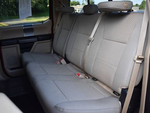 Used 2016 Ford F150 XLT w/ Equipment Group 302A Luxury AWD/4WD image 14