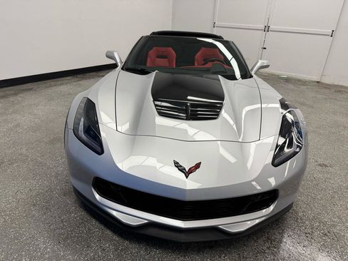 Used 2019 Chevrolet Corvette Z06 RWD image 2