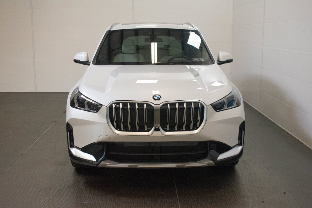 New 2027 BMW X1 xDrive28i AWD/4WD image 2