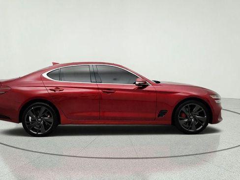 Used 2022 Genesis G70 3.3T RWD image 4