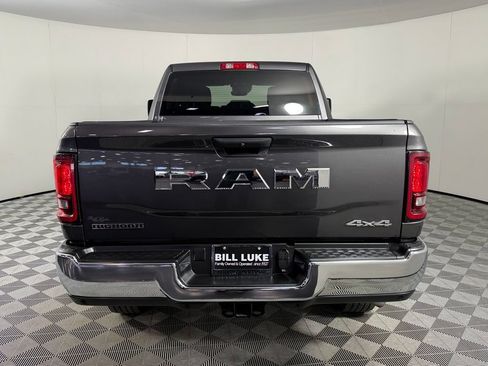 Used 2025 RAM 2500 Big Horn AWD/4WD image 8