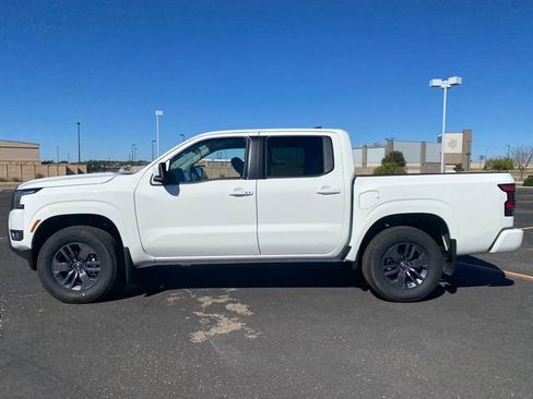 New 2025 Nissan Frontier SV w/ SV Convenience Package image 3