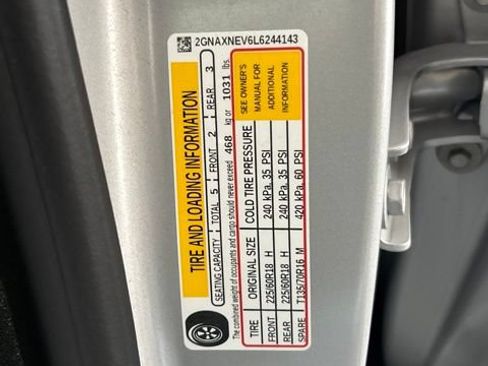 Used 2020 Chevrolet Equinox Premier FWD image 17