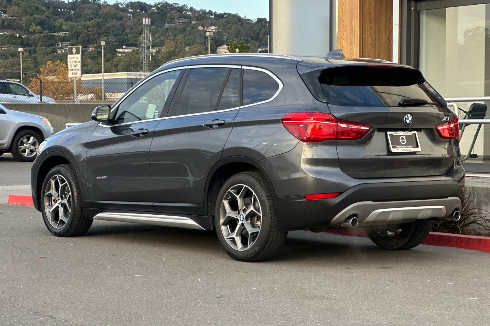 Used 2018 BMW X1 xDrive28i AWD/4WD image 6