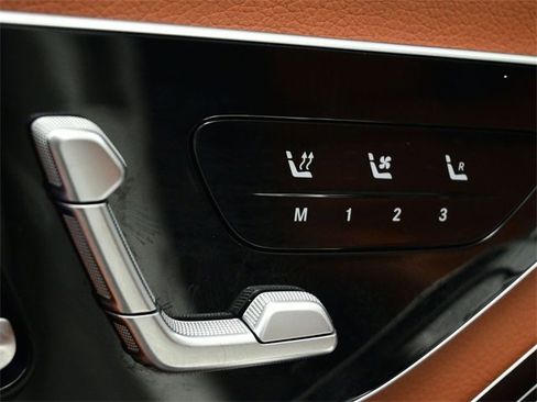 Used 2022 Mercedes-Benz S 500 4MATIC image 21