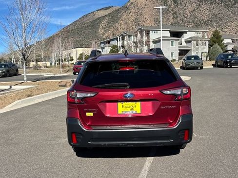 Used 2021 Subaru Outback Premium image 4