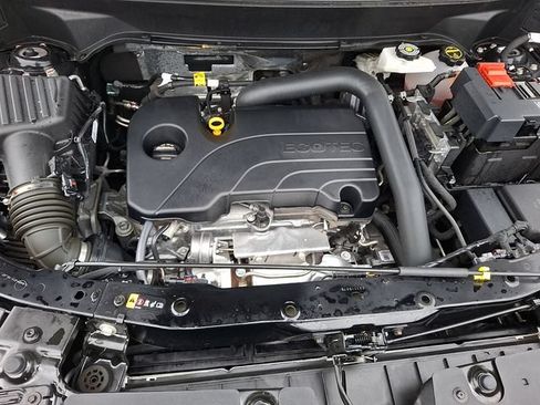 Used 2025 Chevrolet Equinox LT AWD/4WD image 28