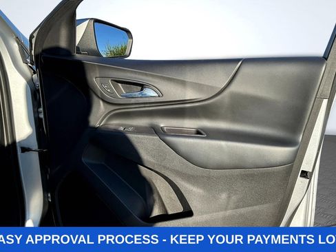 Used 2018 Chevrolet Equinox LT image 34