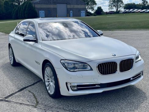 Used 2014 BMW 760Li image 11