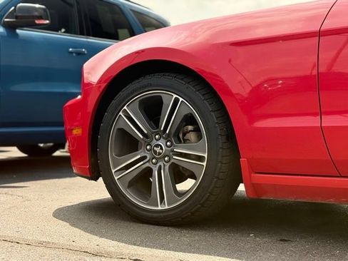 Used 2014 Ford Mustang Coupe w/ V6 Performance Package RWD image 38