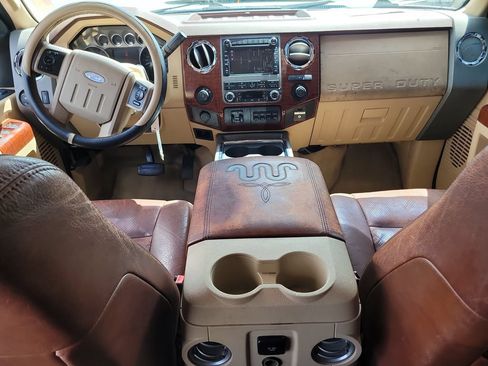 Used 2011 Ford F350 King Ranch w/ King Ranch w/Chrome Pkg AWD/4WD image 13