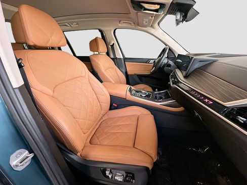 Certified 2025 BMW X7 xDrive40i w/ Premium Package AWD/4WD image 31