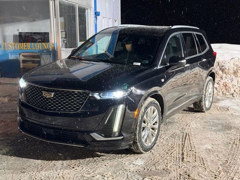 Used 2020 Cadillac XT6 Premium Luxury image 1