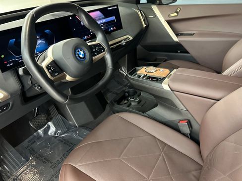 Certified 2023 BMW iX xDrive50 w/ Ultimate Package 2 image 4