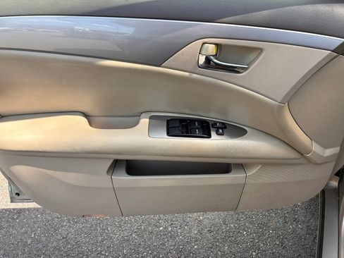 Used 2005 Toyota Avalon XL FWD image 16
