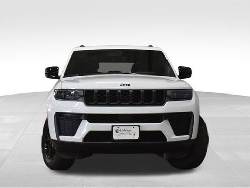 New 2026 Jeep Grand Cherokee Altitude AWD/4WD image 5