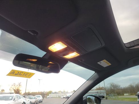 Used 2021 Honda Accord Sport image 30