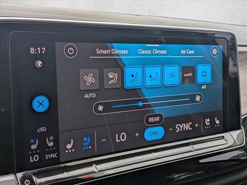 Used 2024 Volkswagen Atlas SEL Premium R-Line AWD/4WD image 13