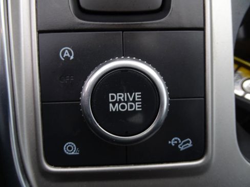 Used 2021 Ford Explorer Sport XLT w/ XLT Sport Appearance Package image 33