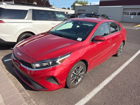 Used 2024 Kia Forte LXS FWD image 1