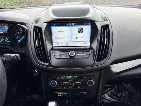 Used 2019 Ford Escape SEL image 21