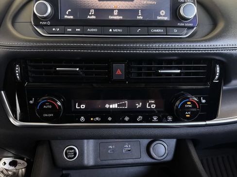 Used 2021 Nissan Rogue SV w/ Premium Package AWD/4WD image 23