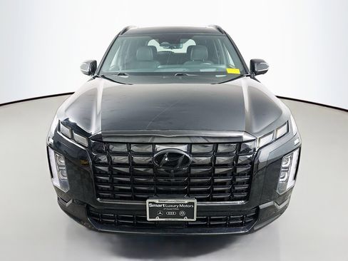 Used 2024 Hyundai Palisade Calligraphy image 2