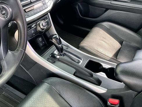 Used 2015 Honda Accord EX-L image 16