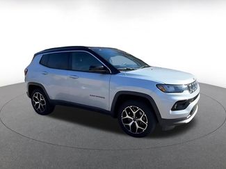 Used 2025 Jeep Compass Limited video 2