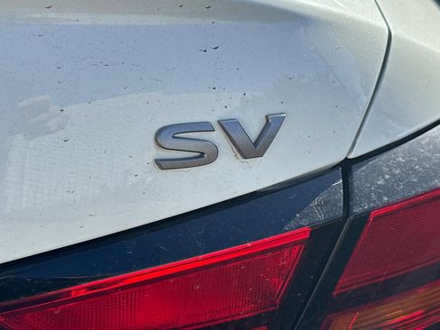 Certified 2023 Nissan Altima 2.5 SV FWD image 7