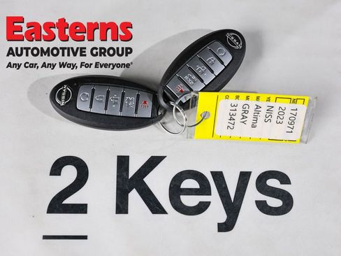 Used 2023 Nissan Altima 2.5 SR AWD/4WD image 25