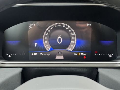 New 2026 Volkswagen Taos SE FWD image 13