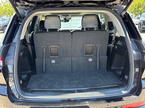 Used 2022 Jeep Grand Cherokee L Limited RWD image 25