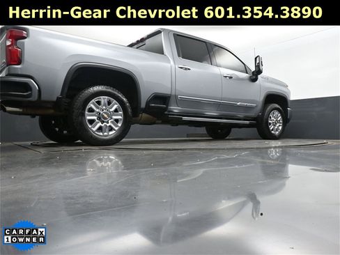 Used 2024 Chevrolet Silverado 2500 High Country image 42