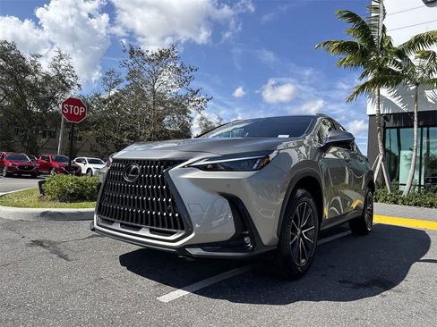 Used 2024 Lexus NX 250 FWD w/ Towing Package (2000 Lbs) image 32